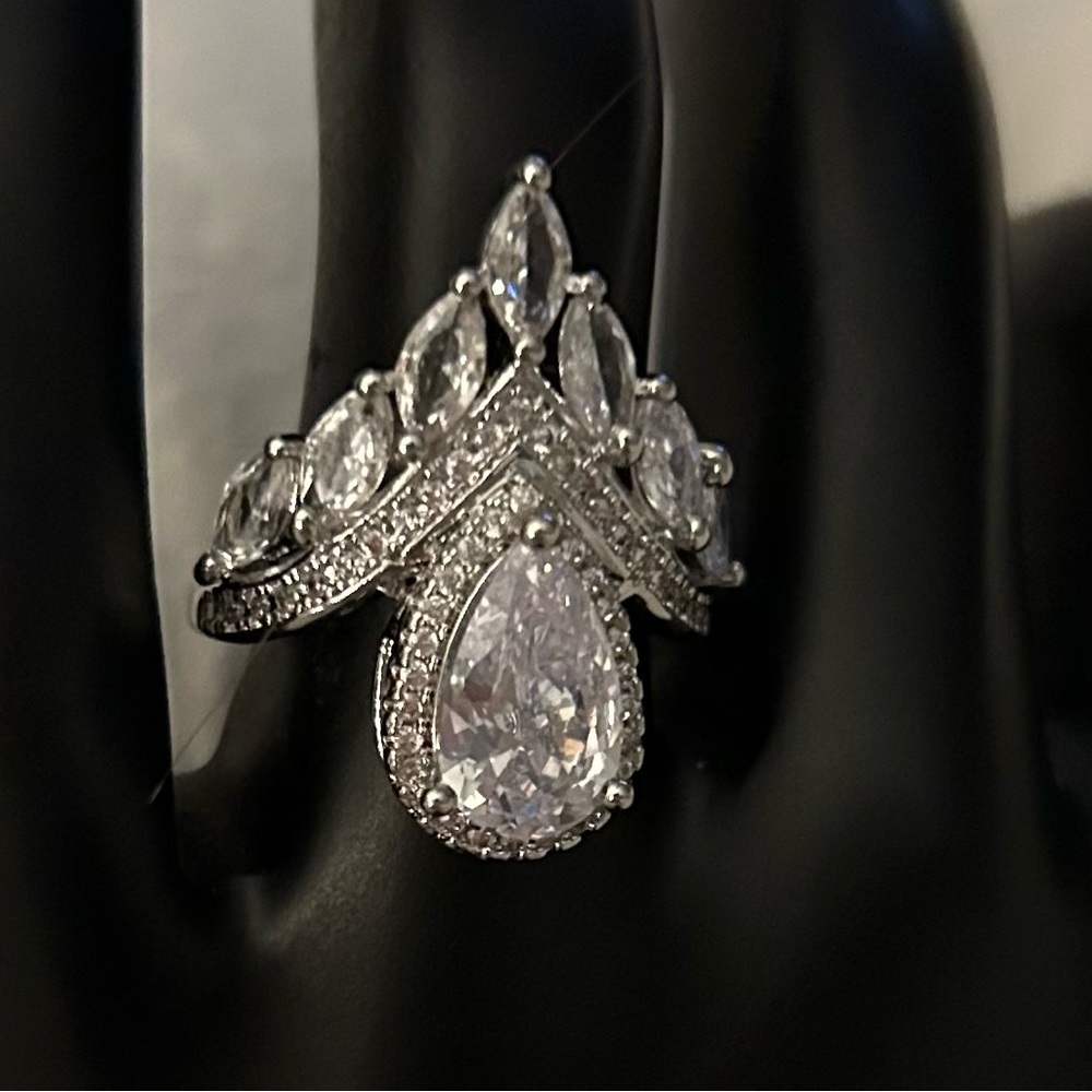Absolutely Amazing 4 Ct Center Marquise Lab Created Sterling Silver Ring…size 7 - Picture 3 of 9